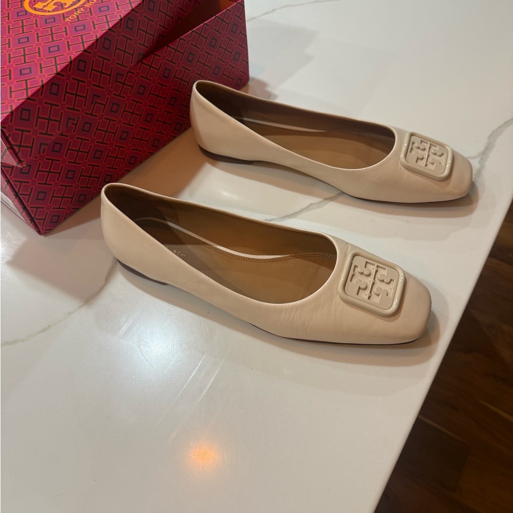Tory Burch Cream Ballet Flats